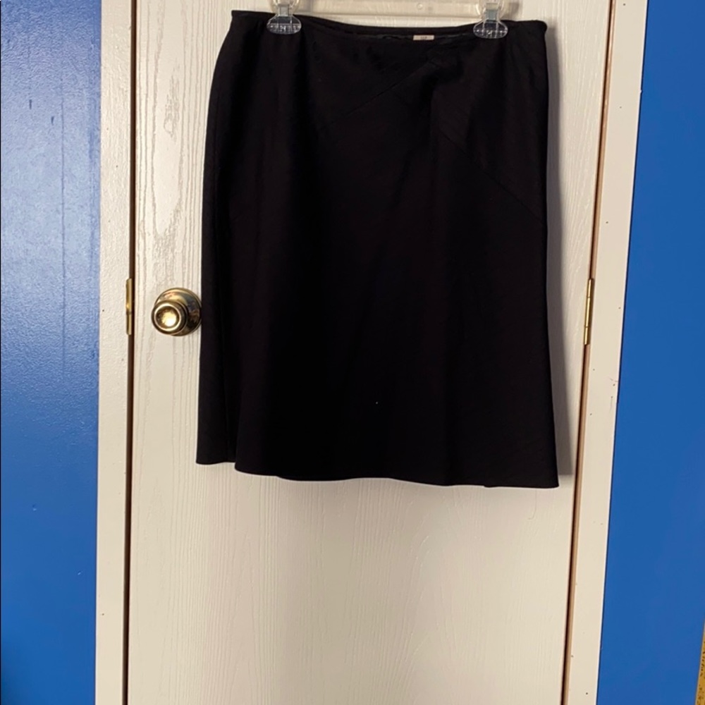 Apostrophe black skirt